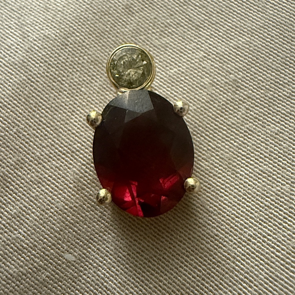 14K Gold Rhodolite Garnet & Diamond Pendant – 2.58 Carats - Picture 5 of 17